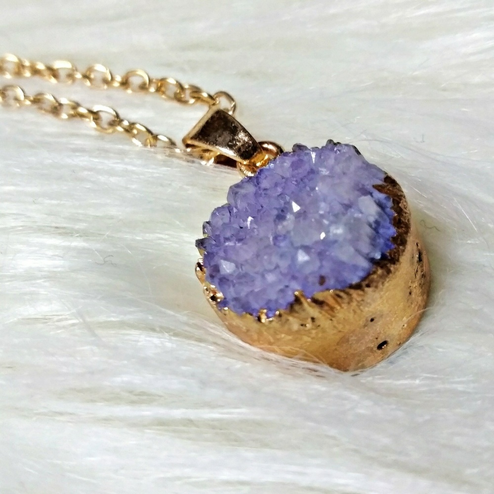 ✨ Natural Geode pendant necklace - Purple ✨